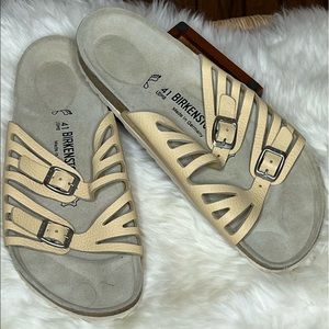 Birkenstock genuine leather sandal slide size 10